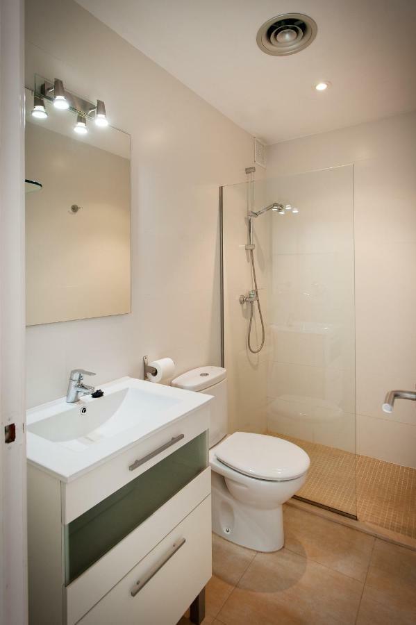Apartamento A Pie De Playa, Climatizado Y Parking Roses Extérieur photo